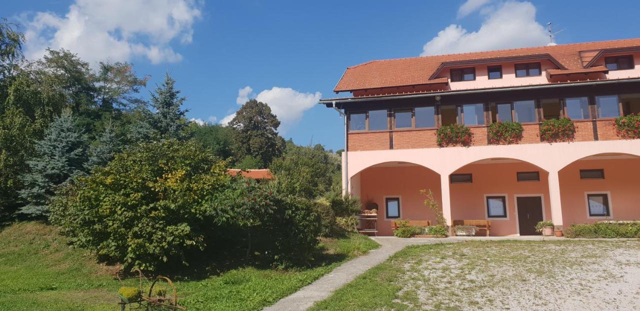 Klet Jana Bed & Breakfast ยาสเตรบาร์สโก ภายนอก รูปภาพ