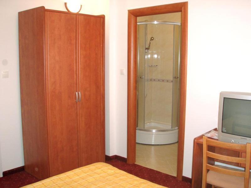 Klet Jana Bed & Breakfast ยาสเตรบาร์สโก ภายนอก รูปภาพ